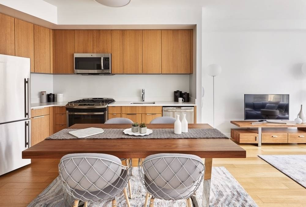 WEST 57 TH ST/SPACIOUS  1 BEDROOM 1 BATH -NO FEE