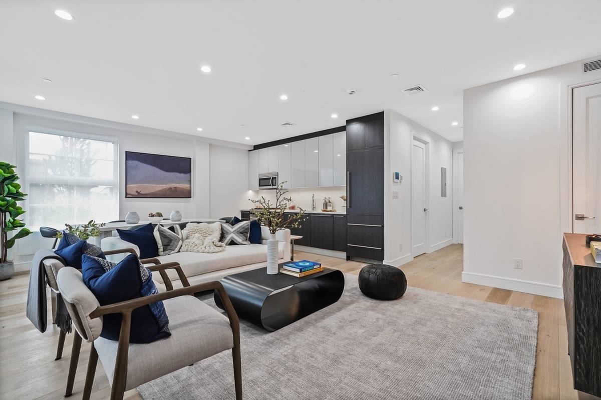 New Construction 2 bed 2 bath in Red Hook