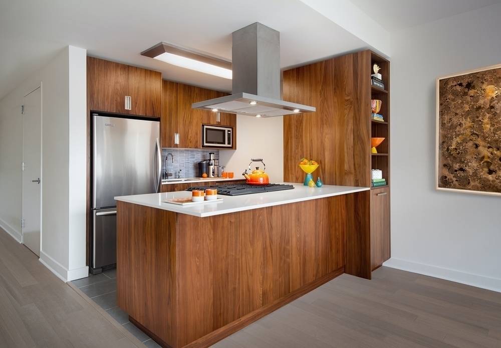 AMAZING NO FEE, STUDIO PENTHOUSE IN LUXURY CHELSEA BUILDING