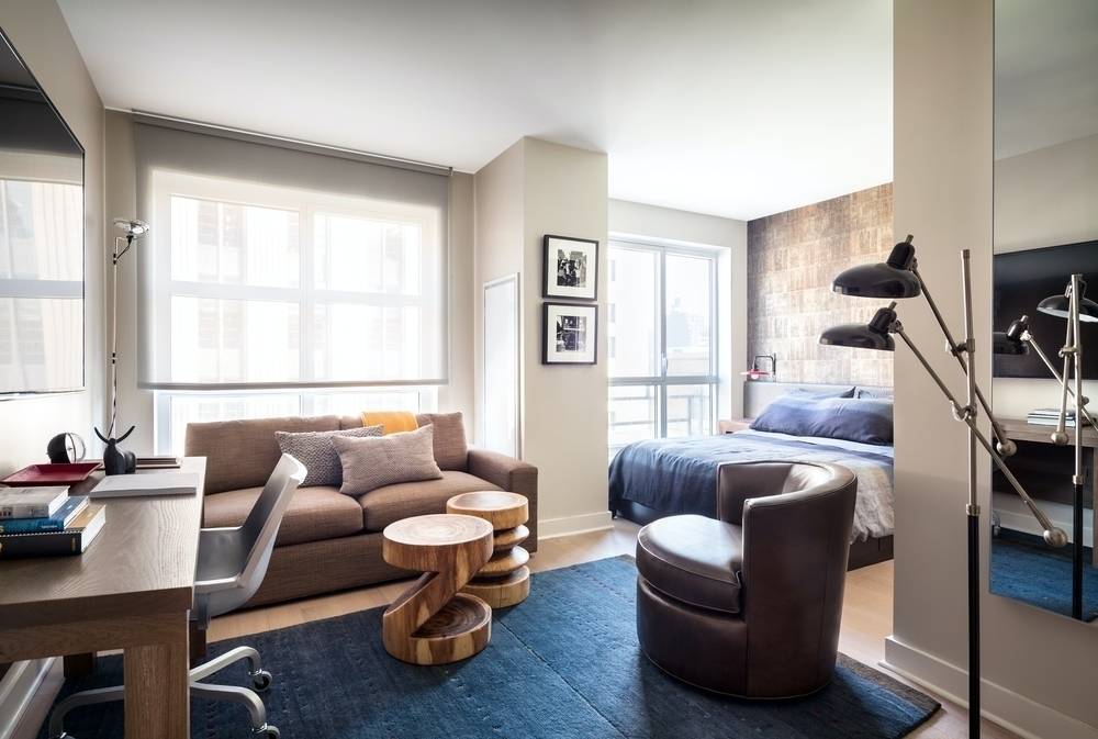 AMAZING NO FEE, STUDIO PENTHOUSE IN LUXURY CHELSEA BUILDING
