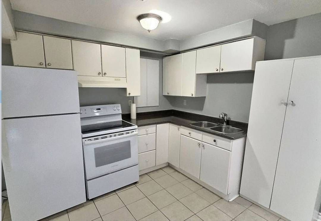 Spacious 2 bedroom, 1 bathroom Apartment
