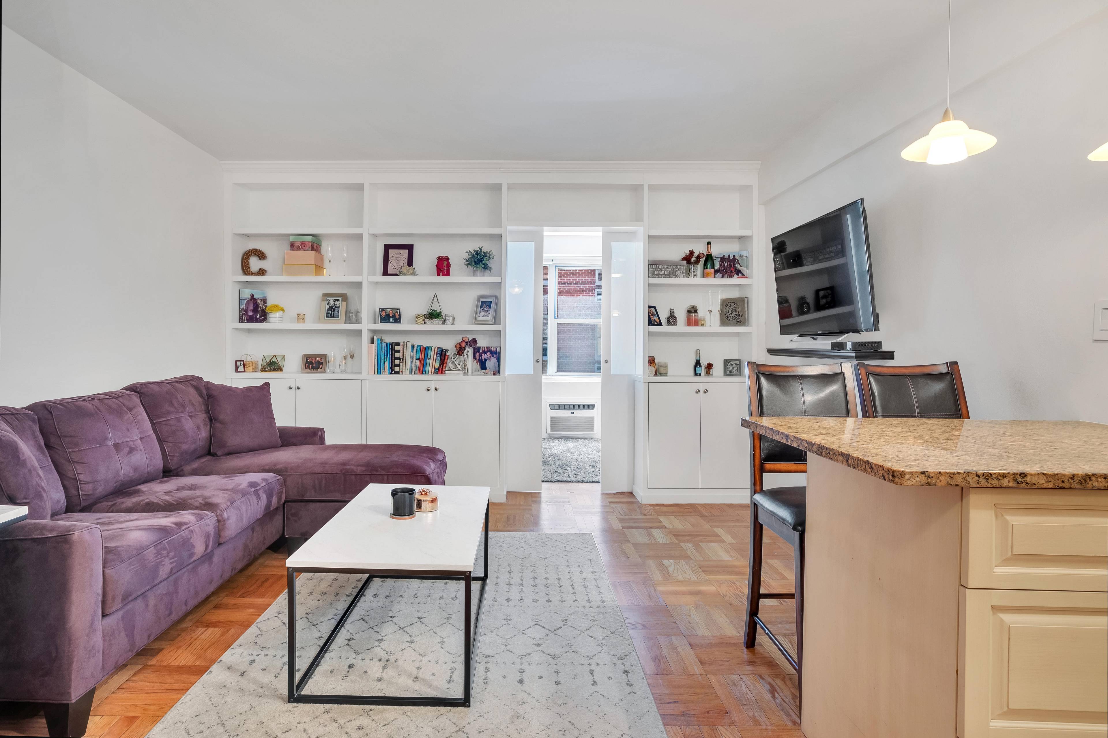 $2250 Perfect Junior 1 Bedroom in Sutton Place