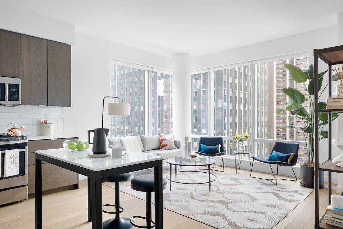 Luxury living at House39! 2Bed/2Bath with  Washer/Dryer and Floor to Ceiling Windows. No Fee!