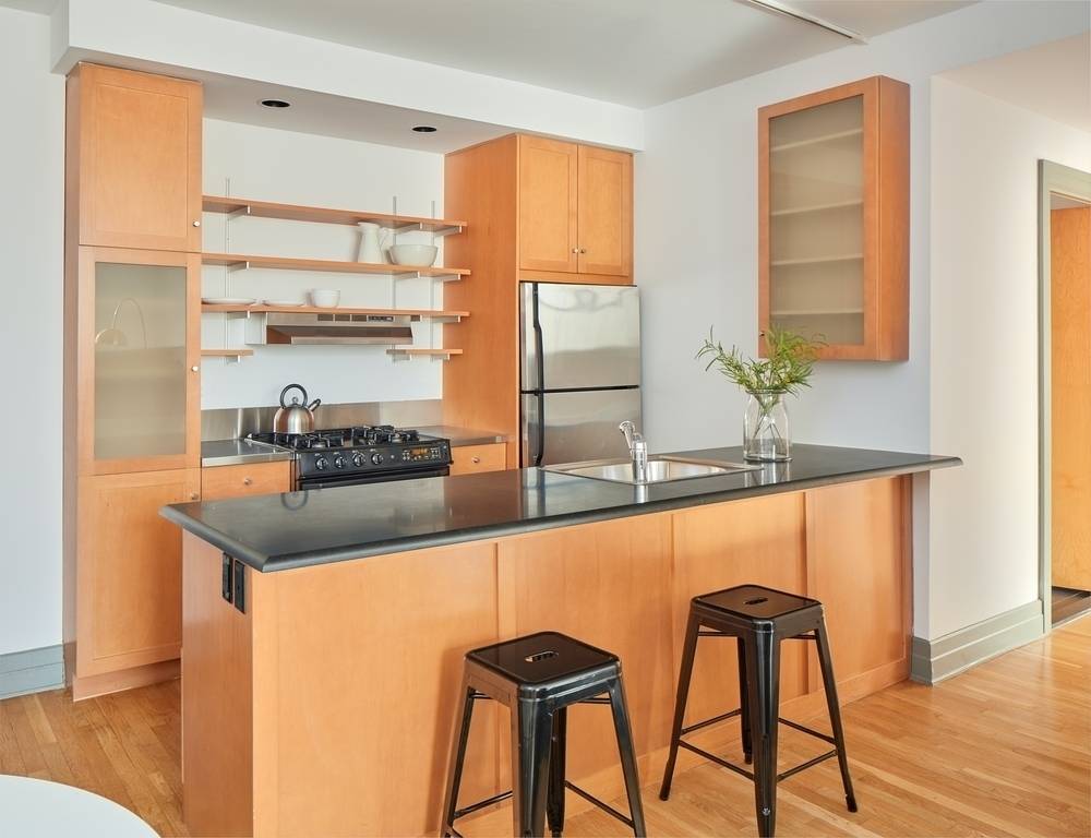 No Fee One Bedroom Apartment Features Ample Closet Space