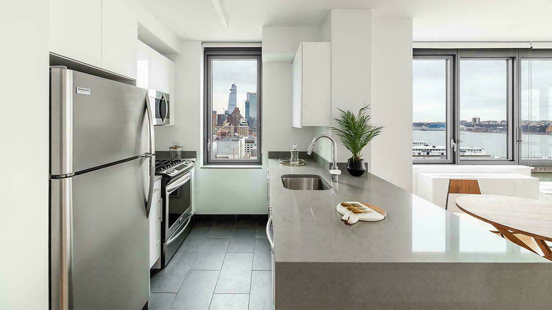 Midtown West Spacious 2BD/2BA or Flex 3, Floor-to-Ceiling Windows, Windowed Open Kitchen with Breakfast Bar, W/D, No Fee
