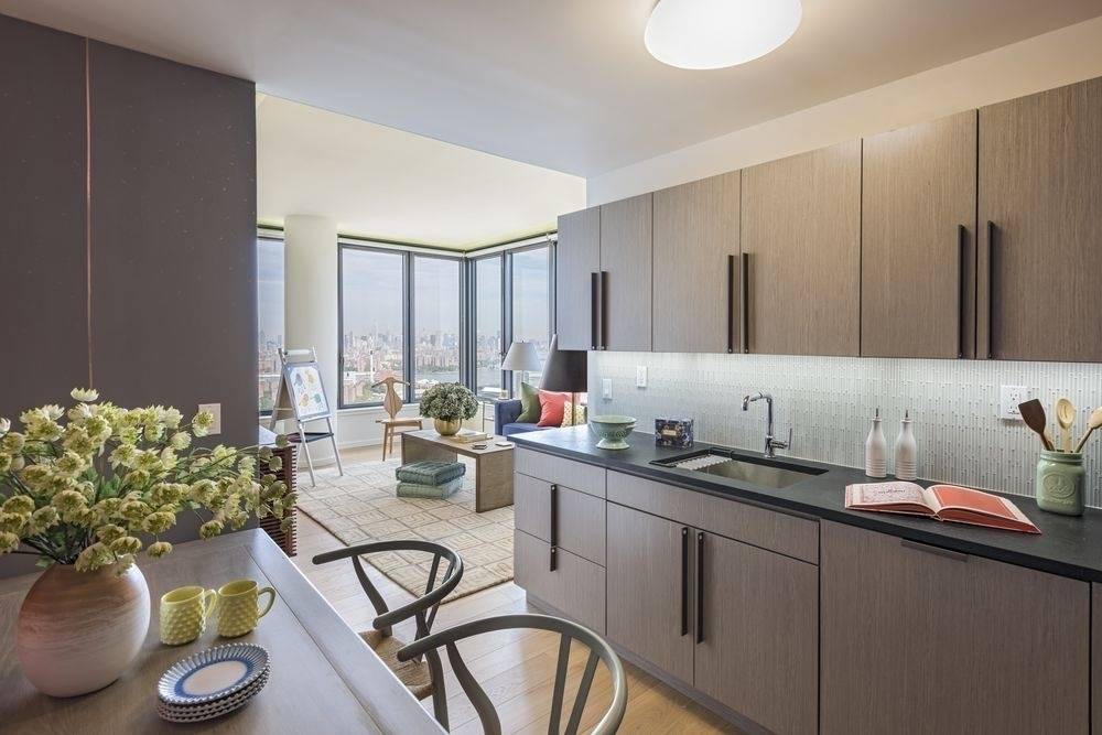 *No fee* 2 bed/2 bath apartment , In heart of Fort Greene, w/d in unit, Full service building