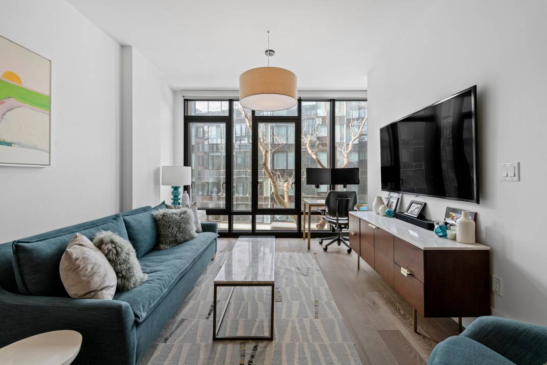 Spacious 1 Bedroom Condo in Brooklyn