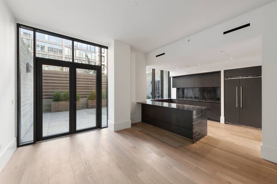NEW DEVELOPMENT: THE OOSTEN