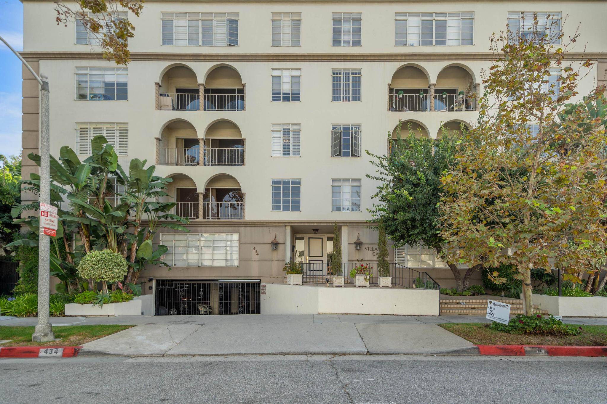 434 S.Canon Drive # 205, Beverly Hills, Ca 90211