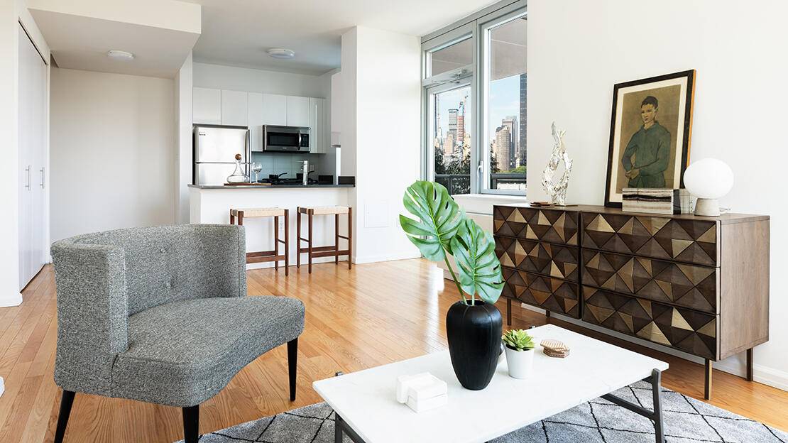Picturesque 1 Bed w/ Manhattan Views in LIC