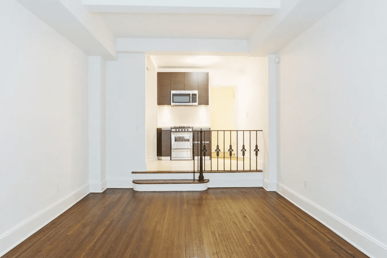 NO BROKER FEE - Newly Renovated Studio Near Columbia University - Prime Location with Modern Finishes