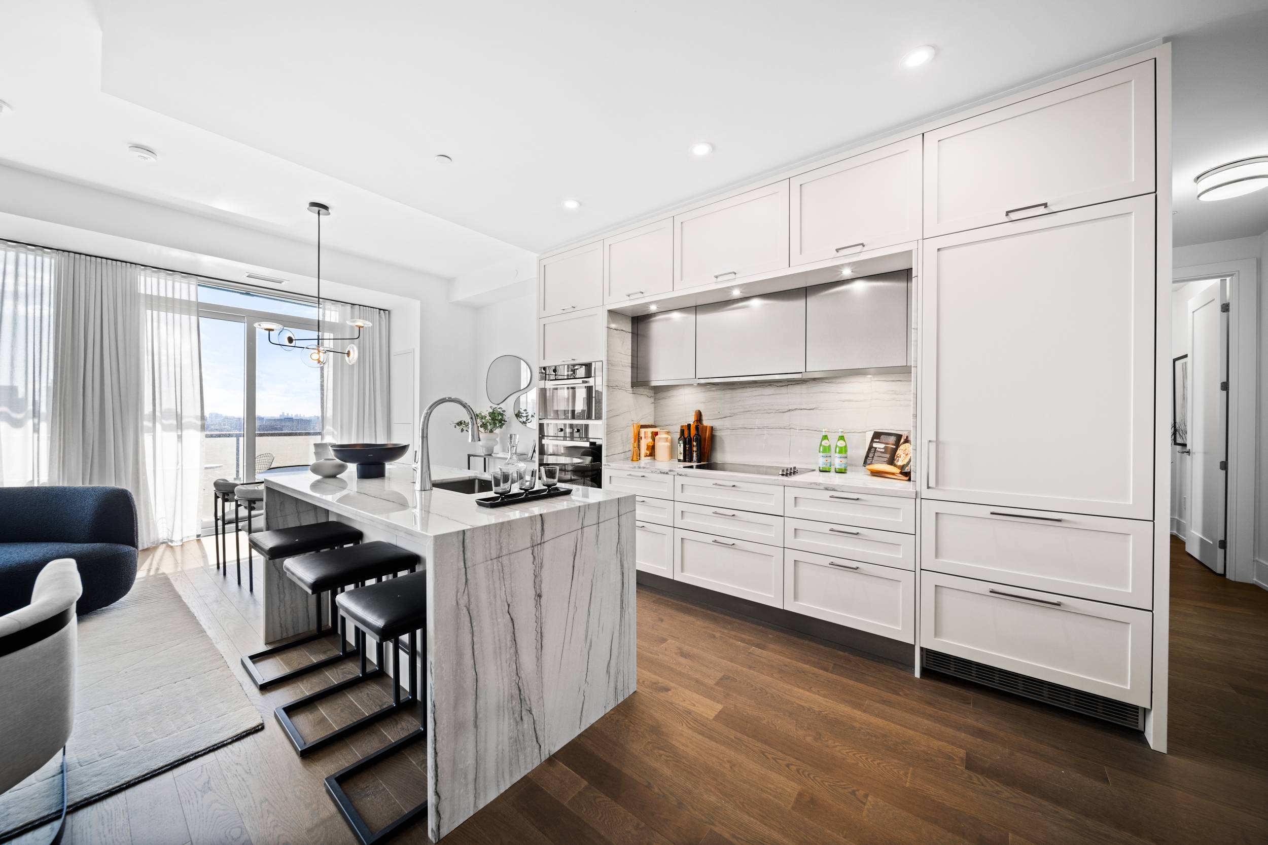 Luxury Condo Located In King West Downtown Toronto