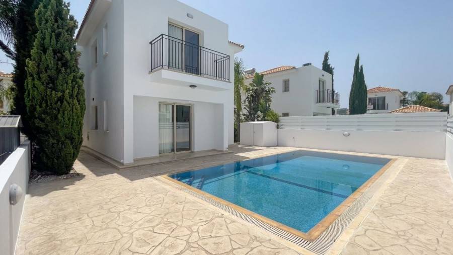 Town House FOR SALE  in Famagusta