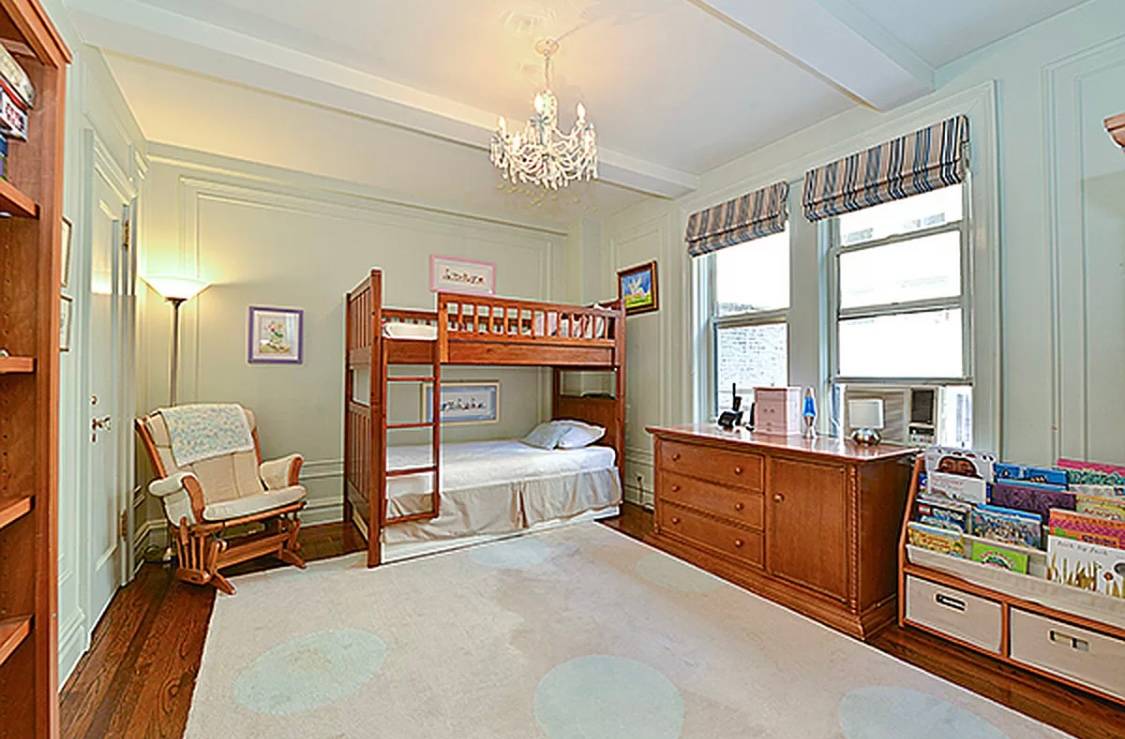 Charming Pre-war 2 Bed Upper East Side/Park Ave