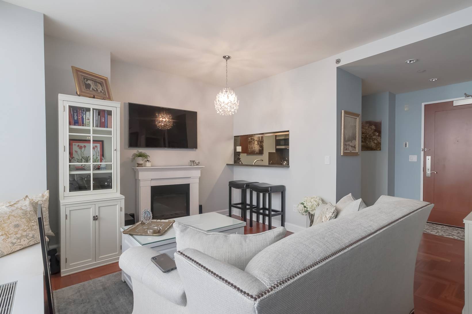 Alcove Studio for Sale at The Heritage | Lincoln Square