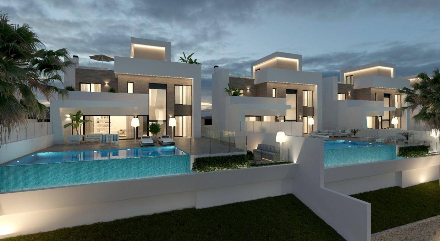 Huge house with  city and sea views and a private elevator and stunning sea views!