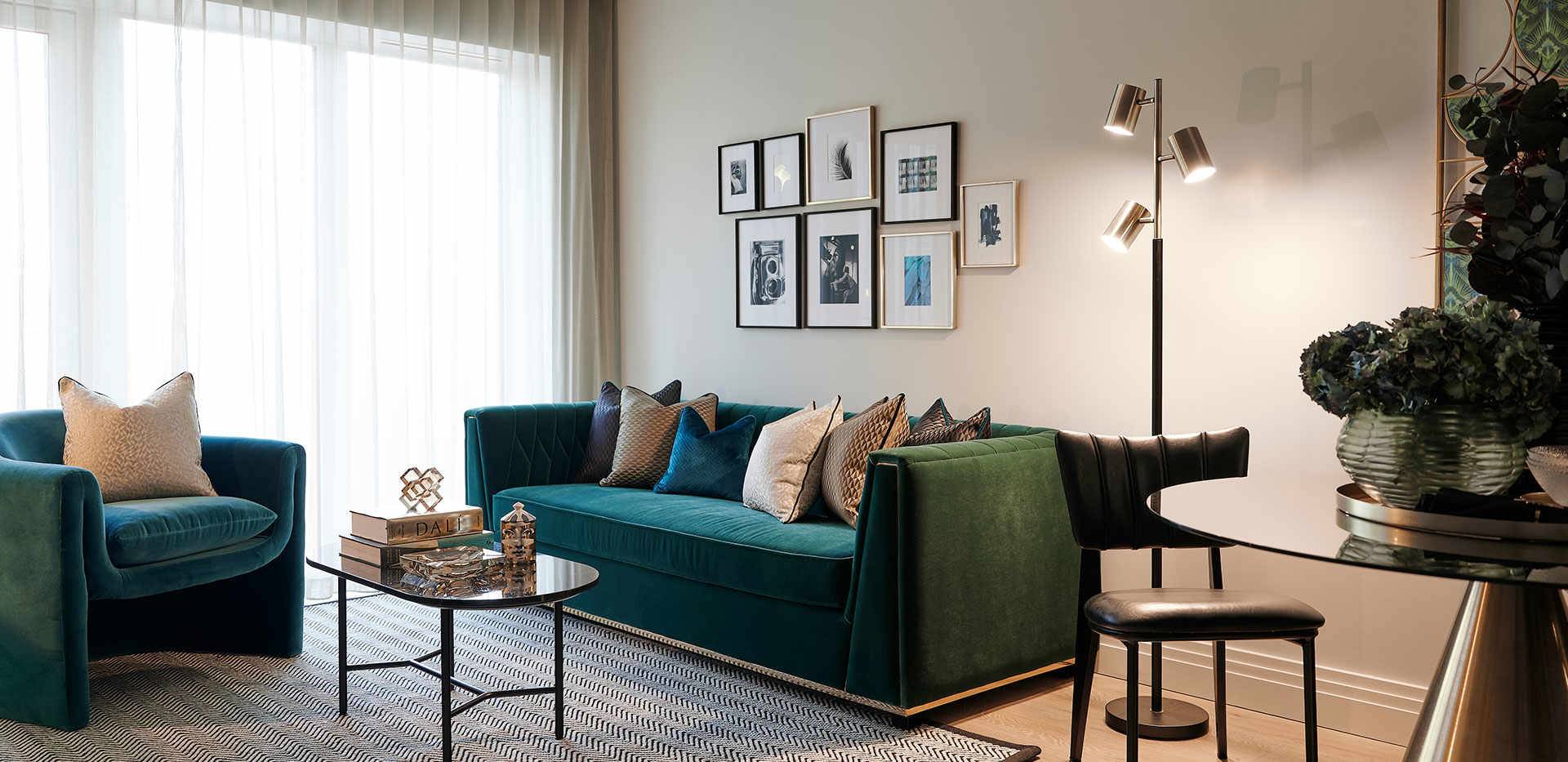 Contemporary living with an entrancing mix of restaurants, bars and a spectacular eight-screen Cinema, all centred around an open Piazza. Ealing's thrilling new lifestyle quarter.