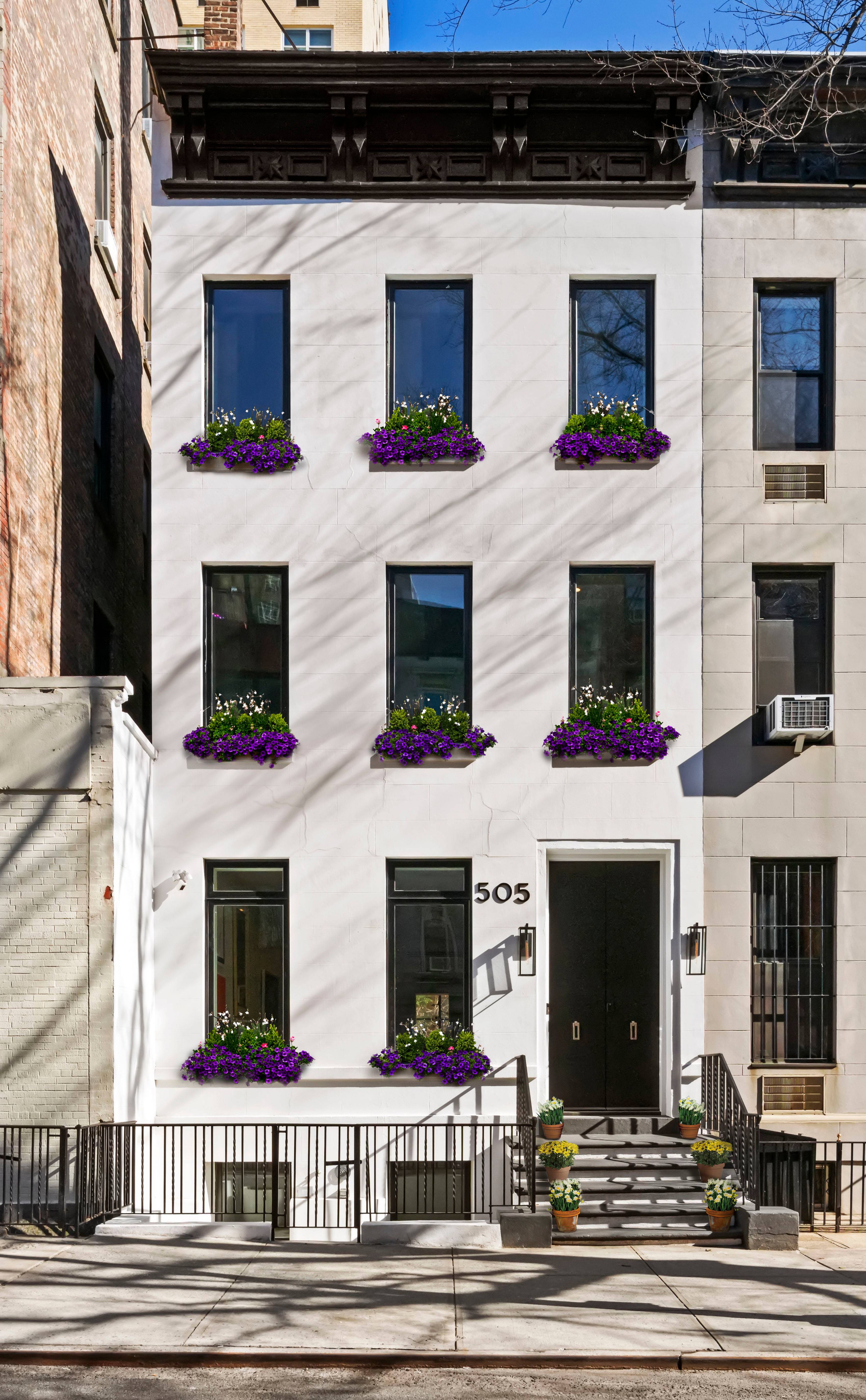 A Paragon of Contemporary Manhattan Luxury