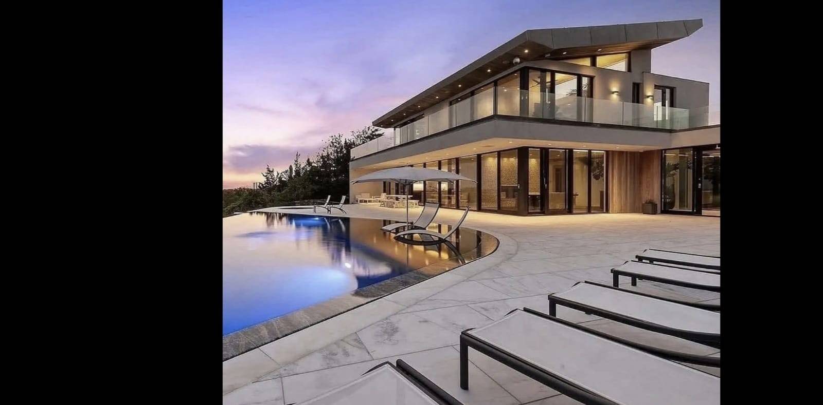 Luxurious Detached Villa