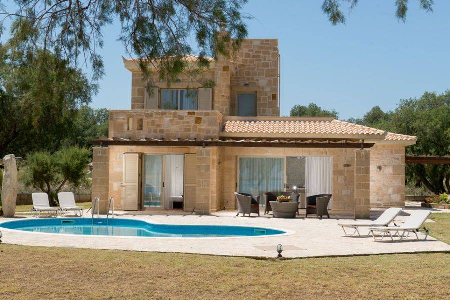 5-Bedroom Beach Villa With Pool