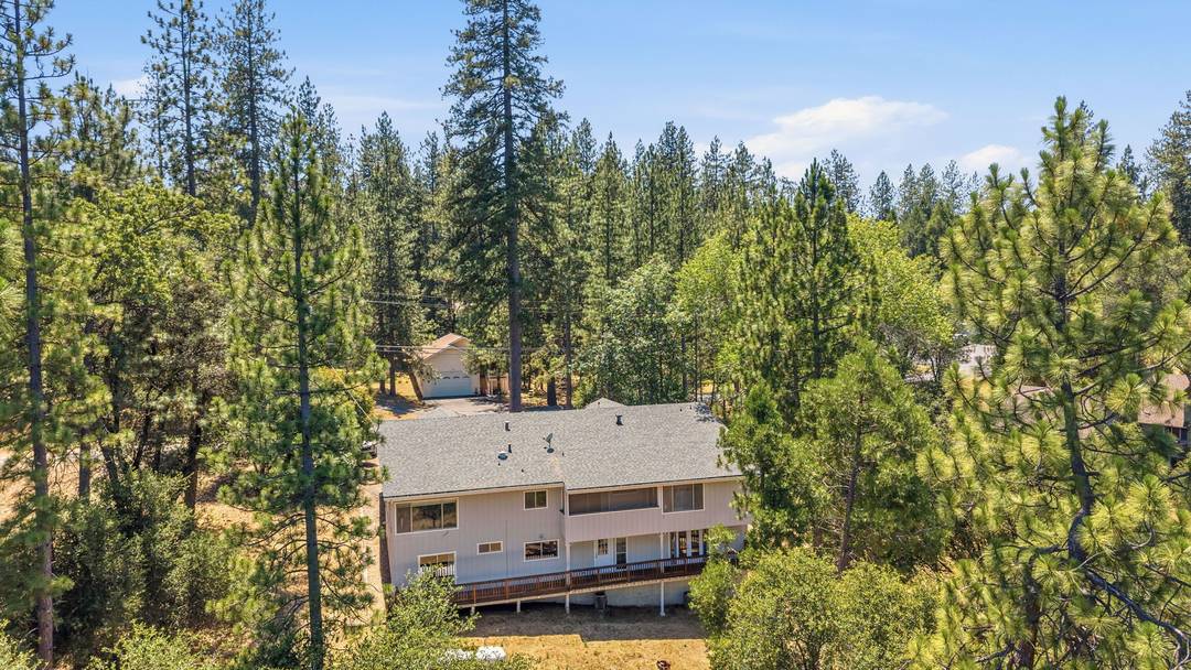 Your Ultimate Mountain Getaway