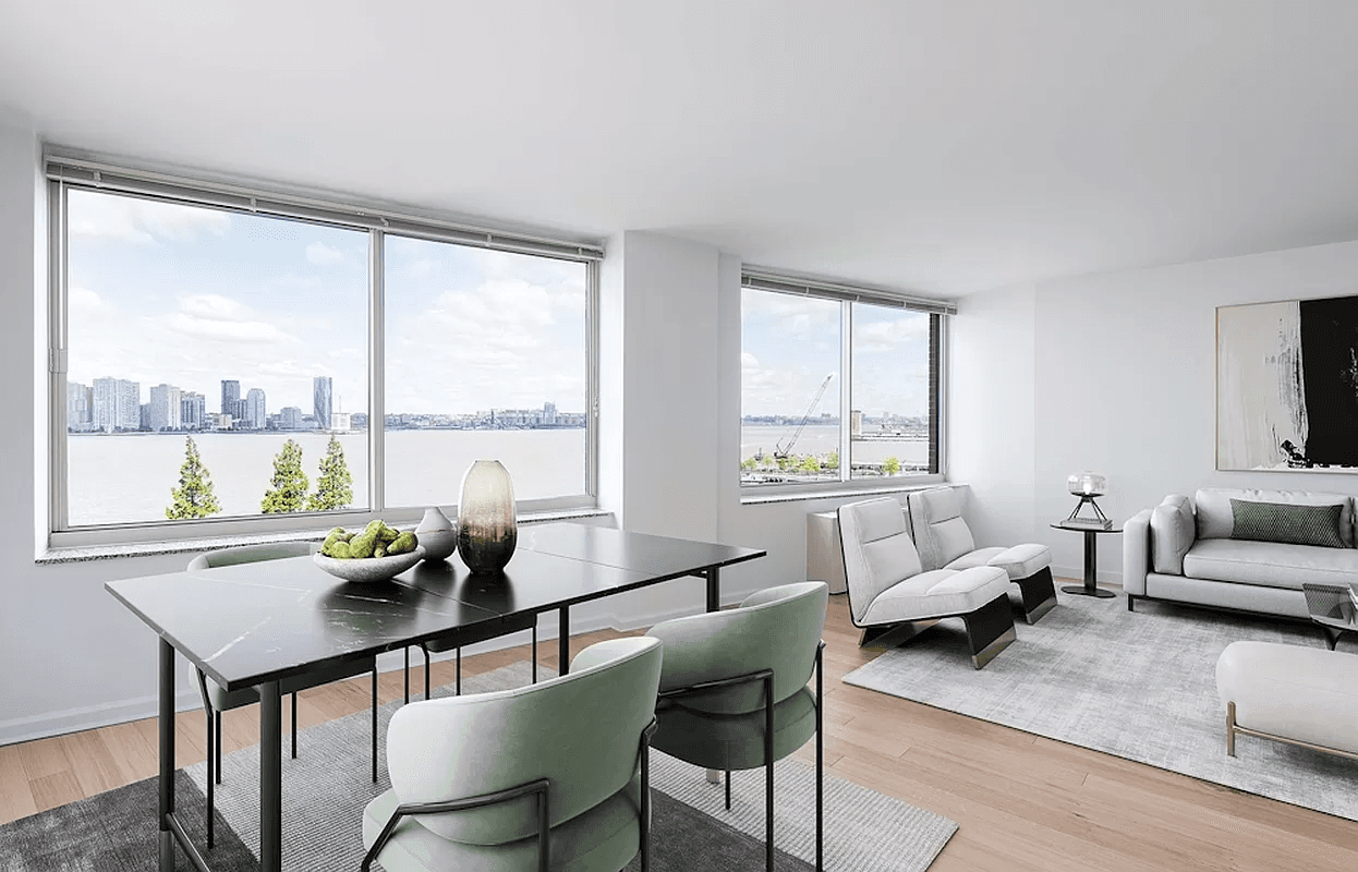 Oversized 1 BD 1.5 BA in Cornerstone Building in Battery Park City