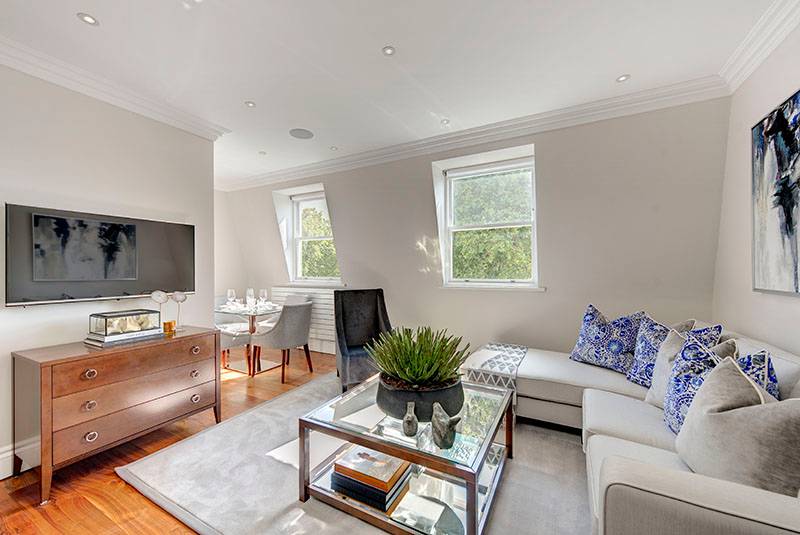 Fantastic 2 Bedrooms - 2 Bathrooms - 5th Floor - 722 sq ft