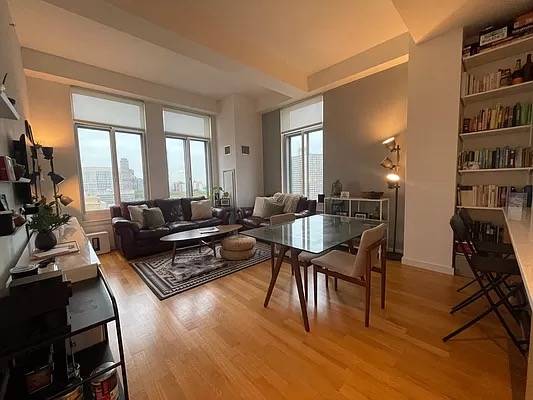 Corner 2BR/2BA in Modern Full Service DUMBO Building!