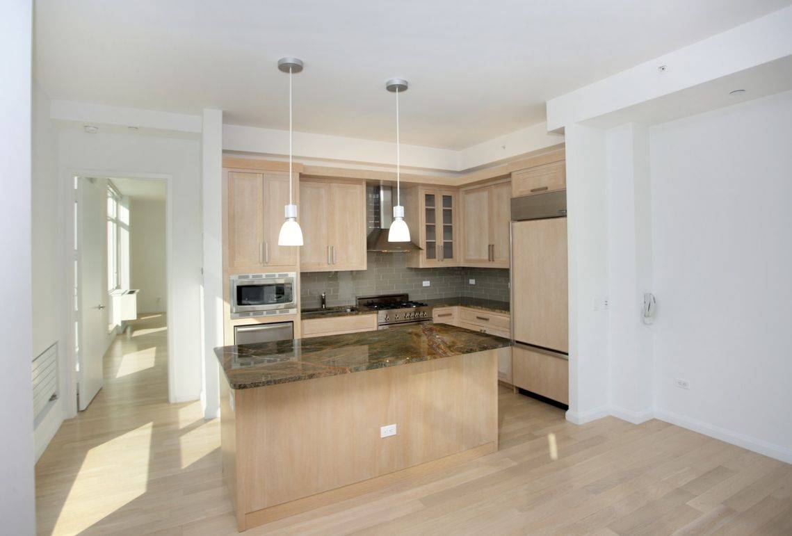 PRISTINE NO FEE SOHO LOFT 2 BED, 2 BATH W/ MASSIVE BALCONY