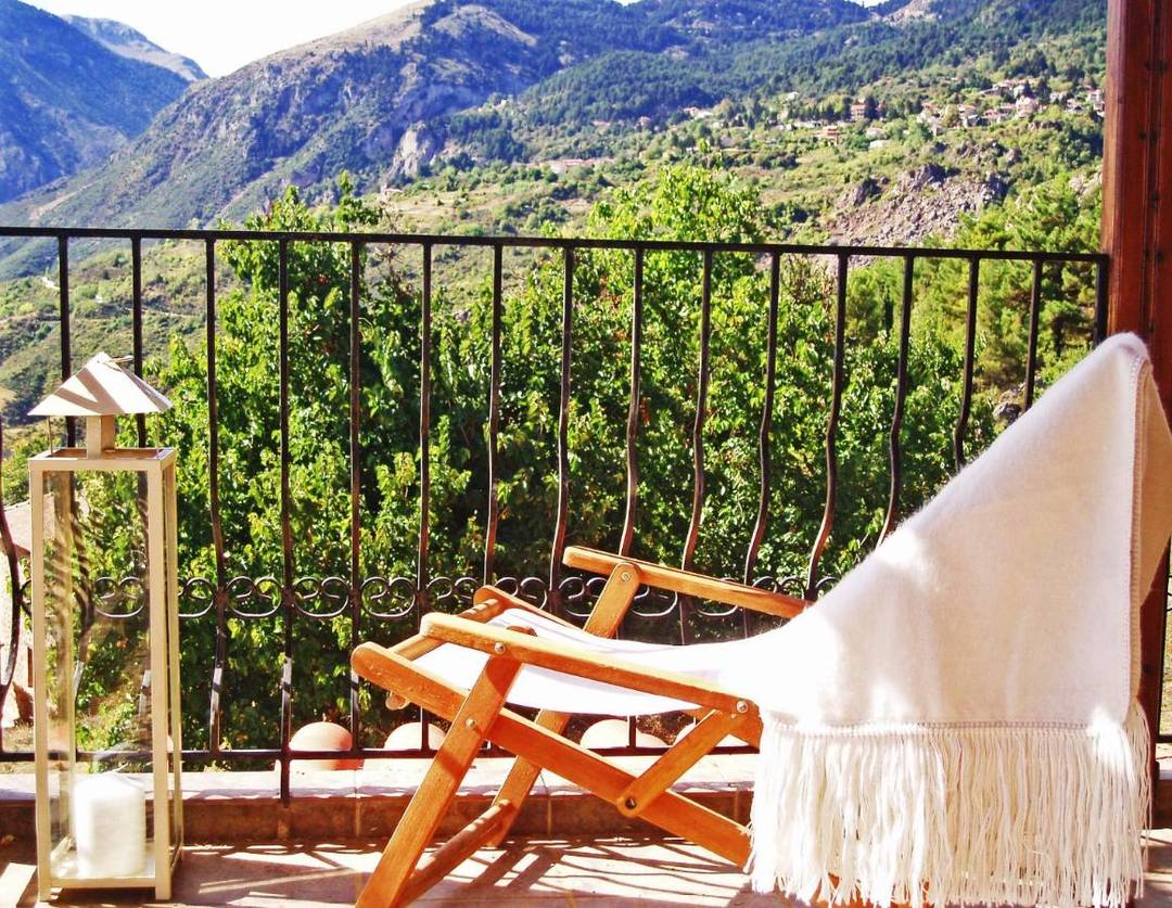 Charming Tourist Residence in Trikala, Corinthia