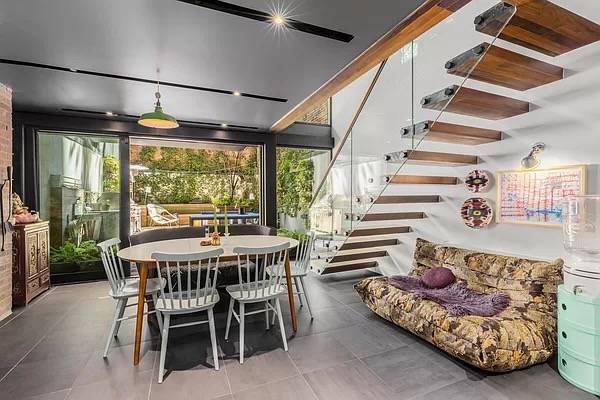 FURNISHED SOHO TOWNHOUSE AVAILABLE FOR SHORT-TERM/LONG TERM RENTAL