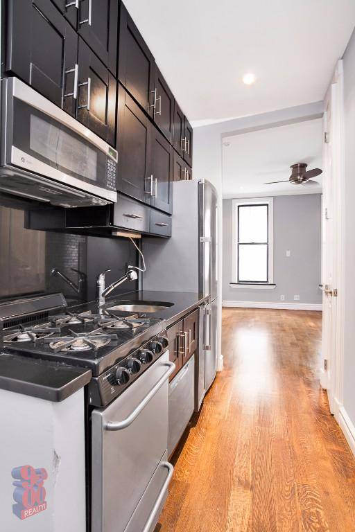 Prime Location! Studio in unit W/D, Modern Appliances!