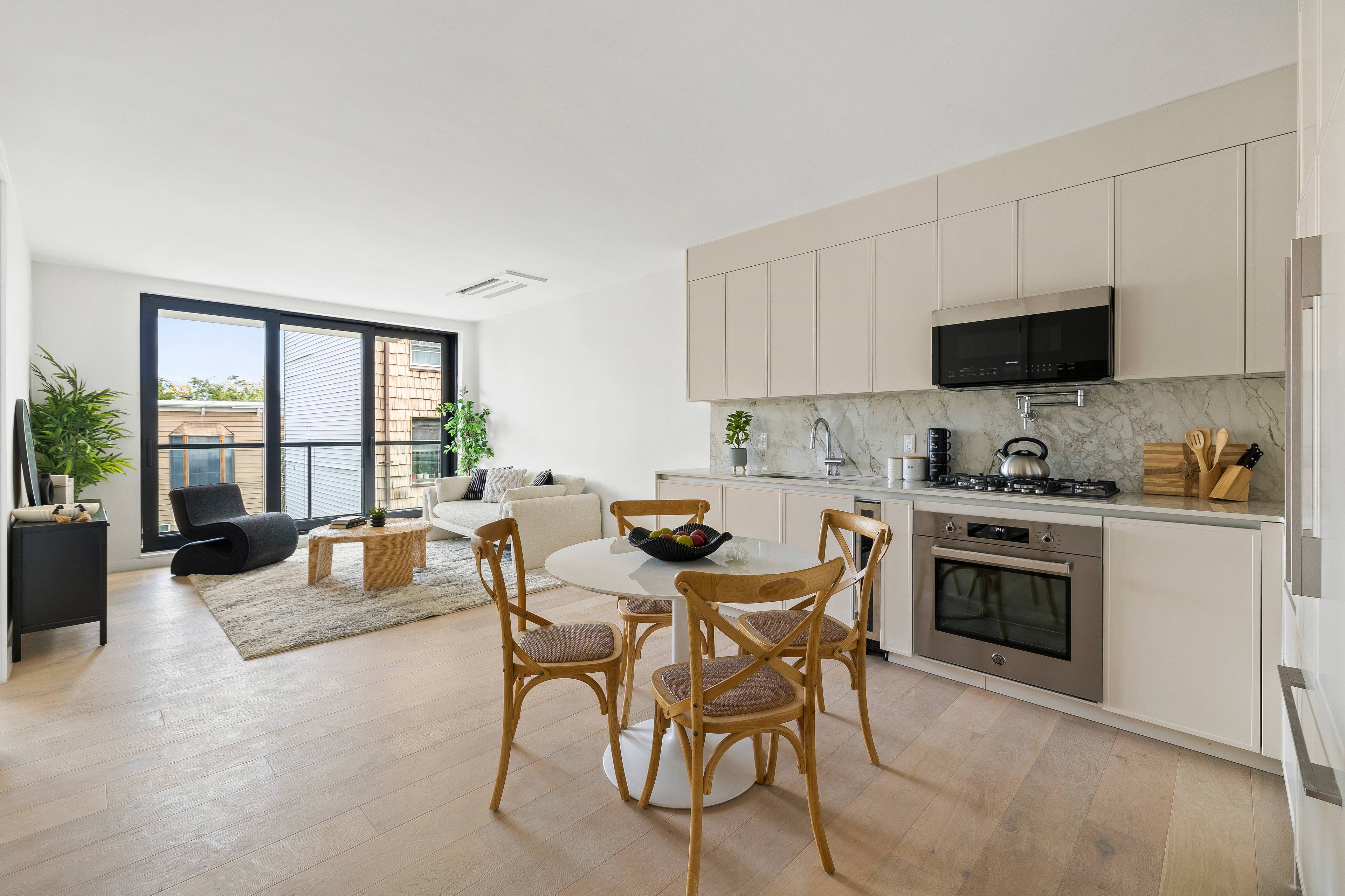 Glistening Greenpoint 3-bedroom - New Dev