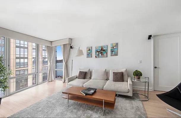 Where Luxury Meets the River, Exceptional Home at The Rushmore