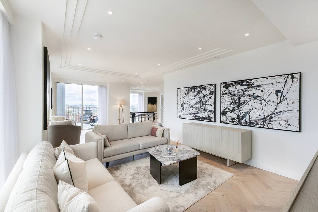 Chelsea Creek | Exceptional Four-Bedroom Duplex Penthouse with Private Terrace & Panoramic London Views