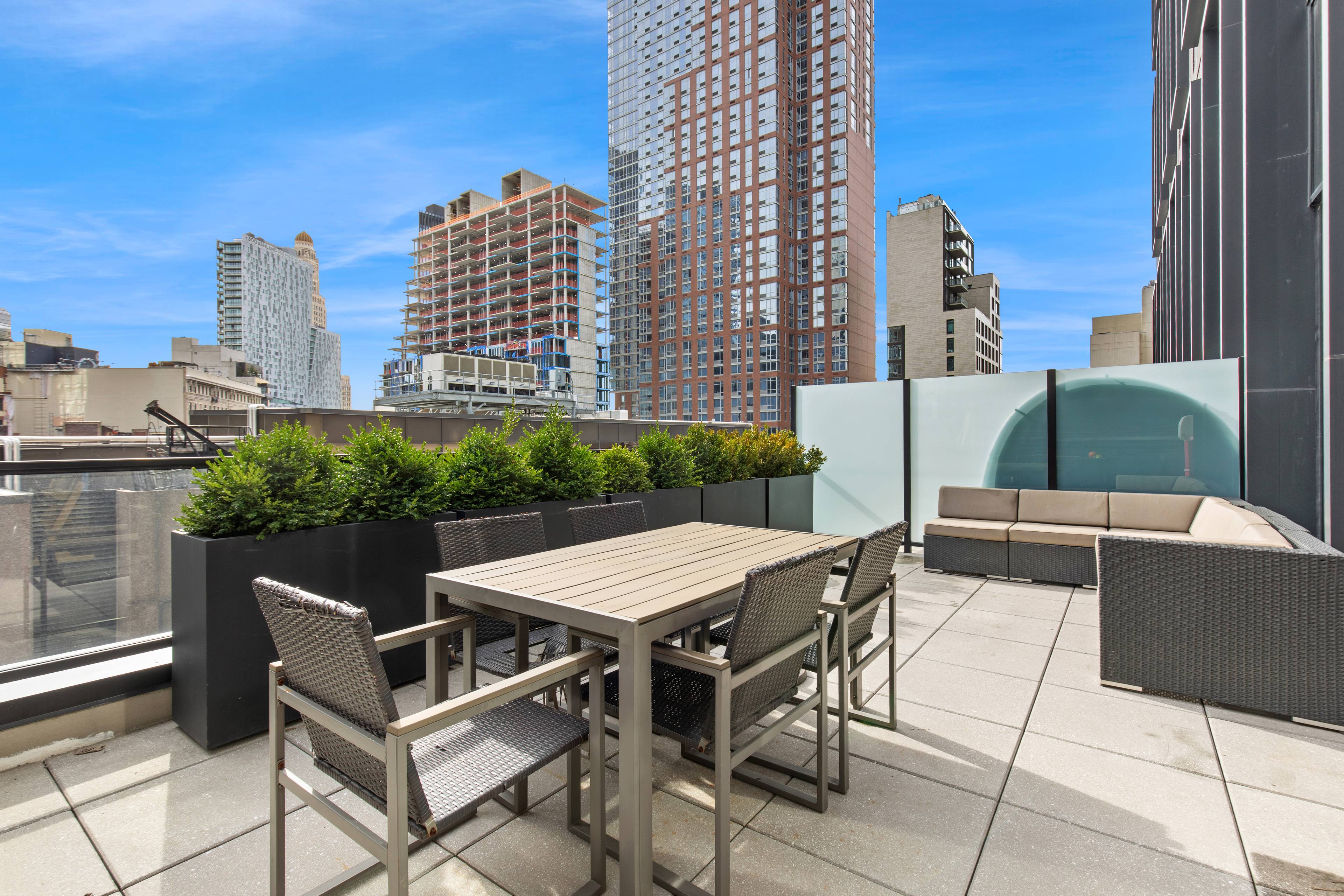 10 Nevins Street, 10B