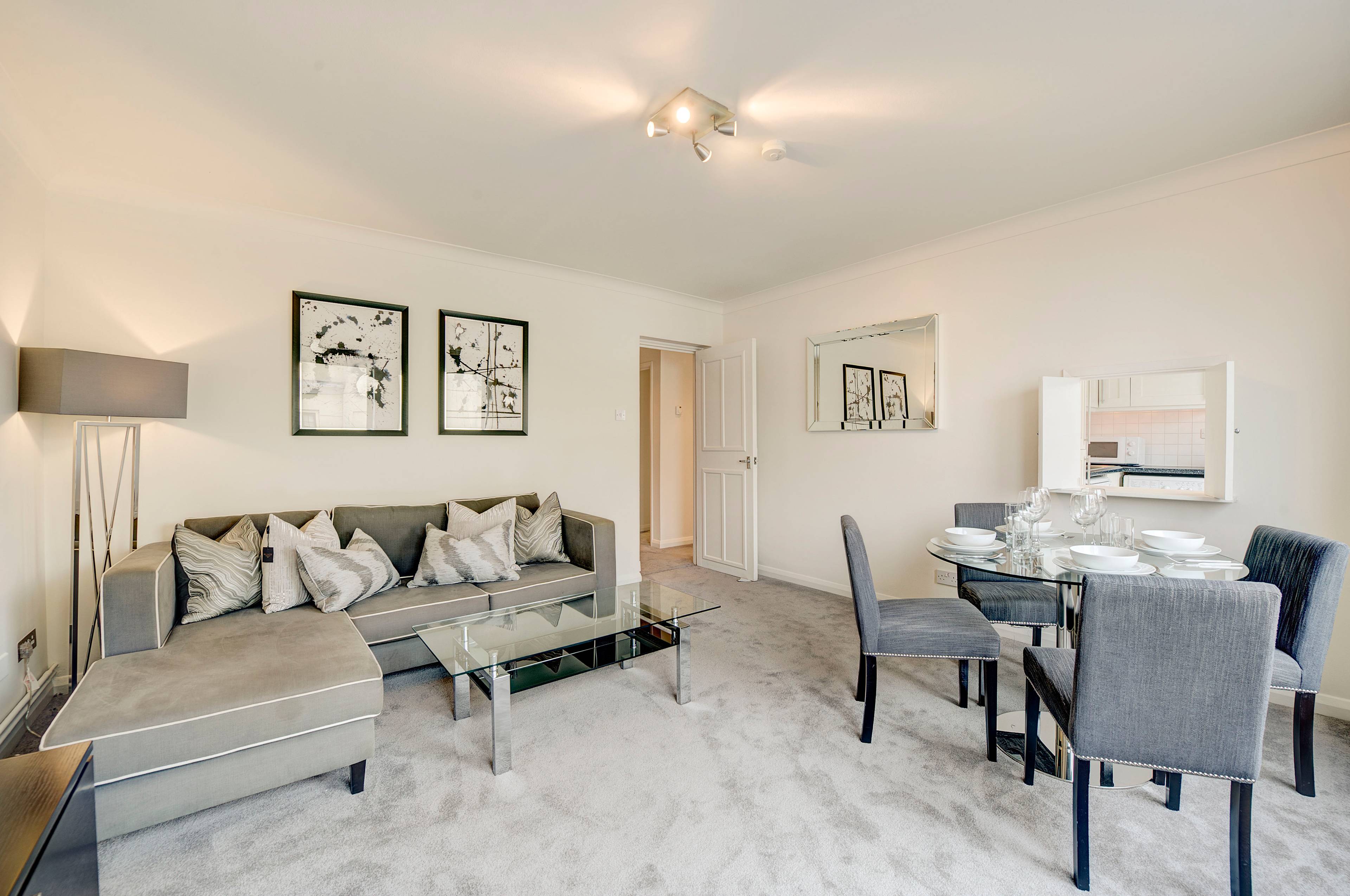 2 BD Apartment at South Kensington