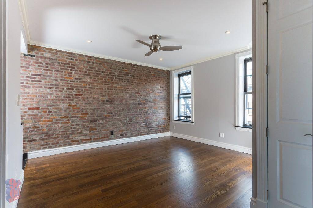 Renovated 3 Bedroom - Gramercy Park - No Fee
