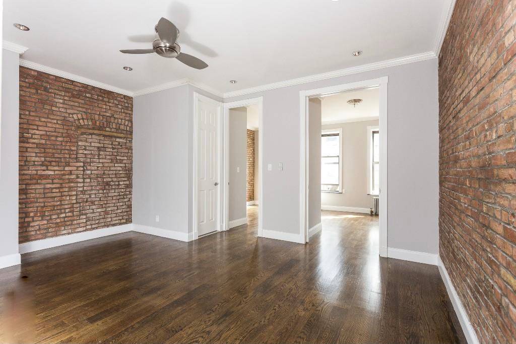 No Fee, 6BR/3BA In a Charming Prewar Morningside Heights Building