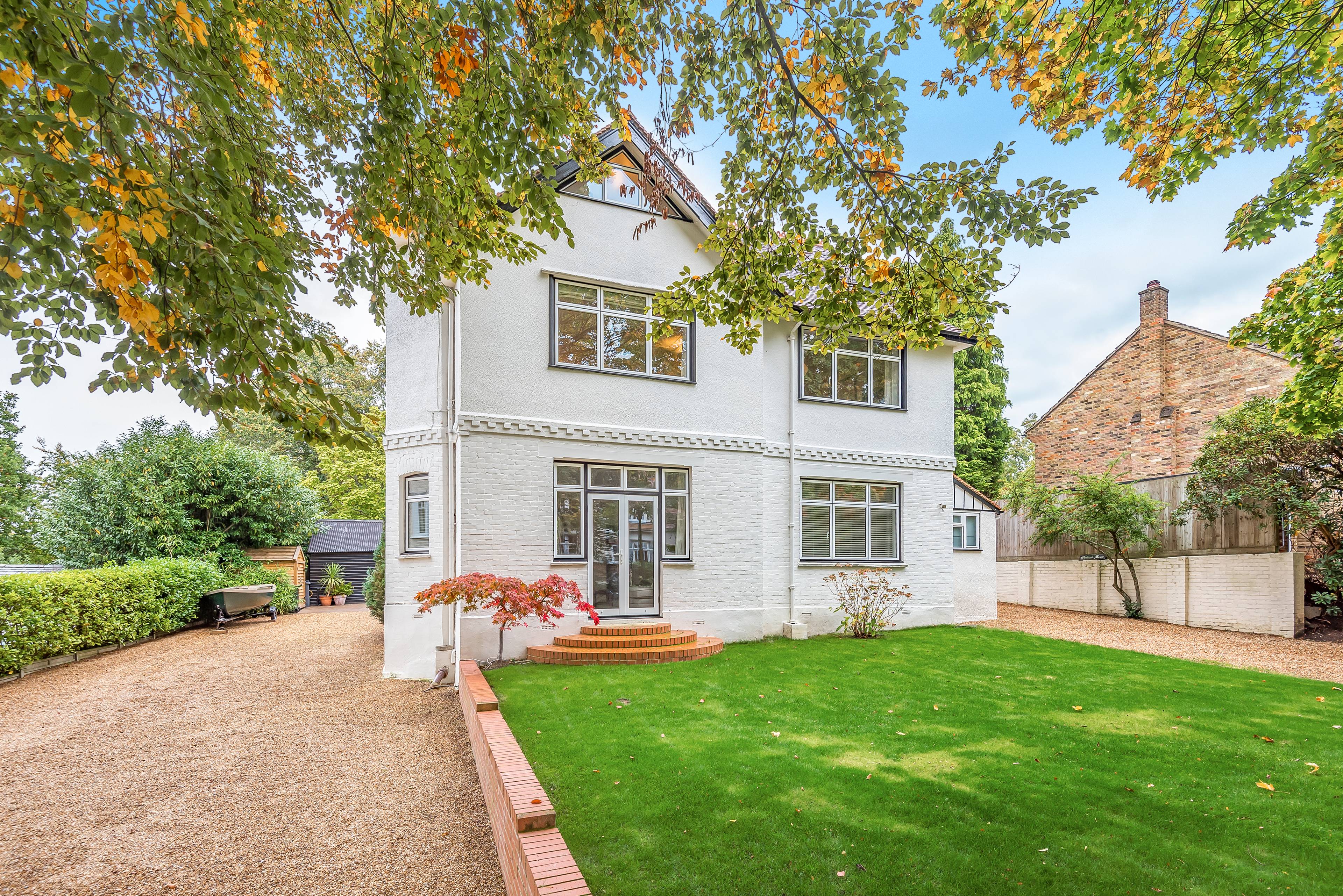 Remarkable Investor Opportunity, 6 Bed Property In Camberley