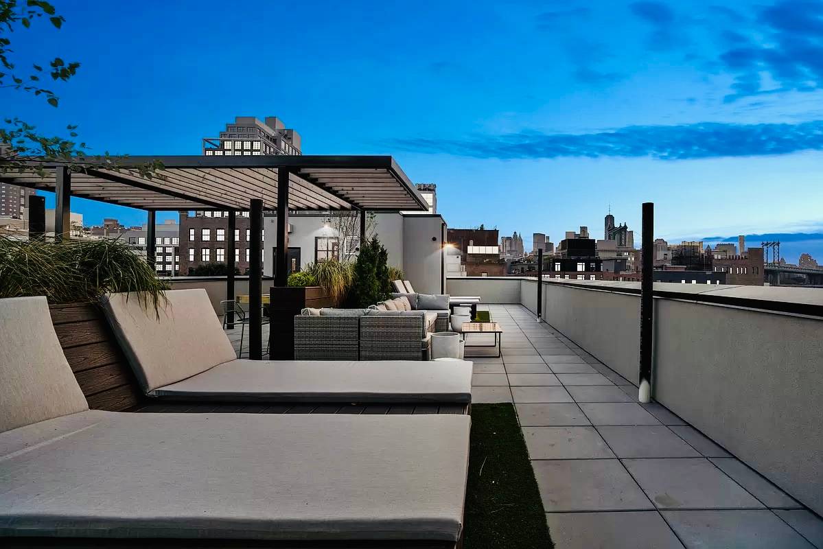 BRAND NEW, LUXURY 2 BEDROOM 2 BATHROOM RENTAL AT CASA DUMBO - 68 GOLD ST,  VINEGAR HILL, BROOKLYN