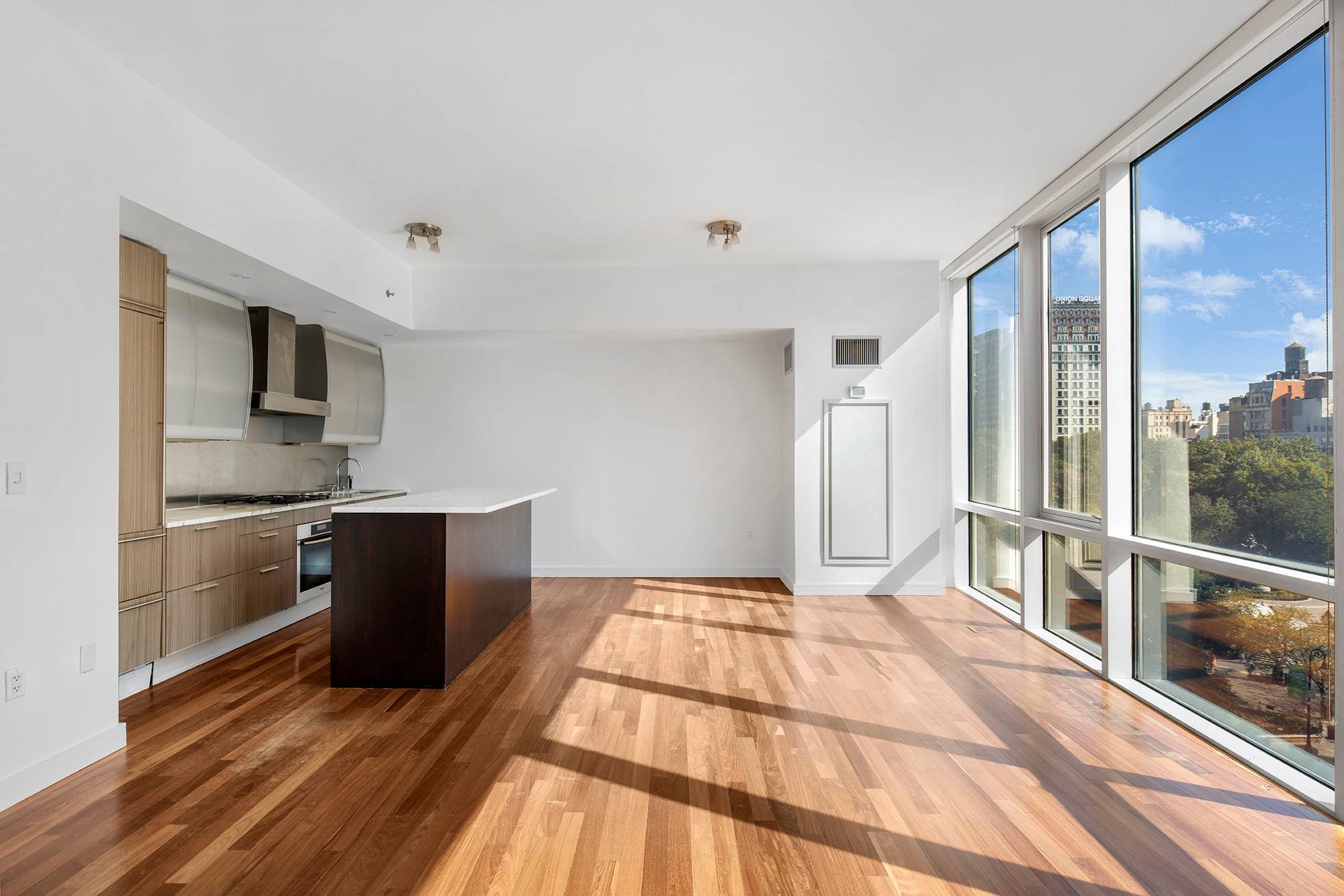 Union Square 2 Bedroom Luxury Rental