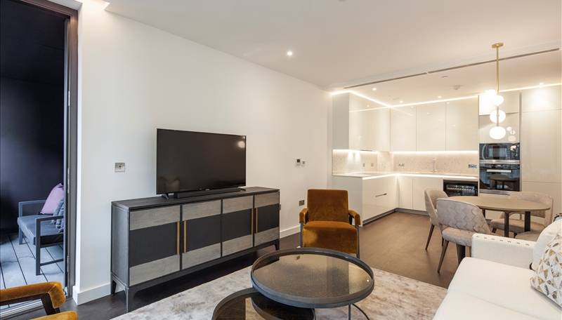 Luxury 2 bed 2 bath apartment in Nine Elms, SW11