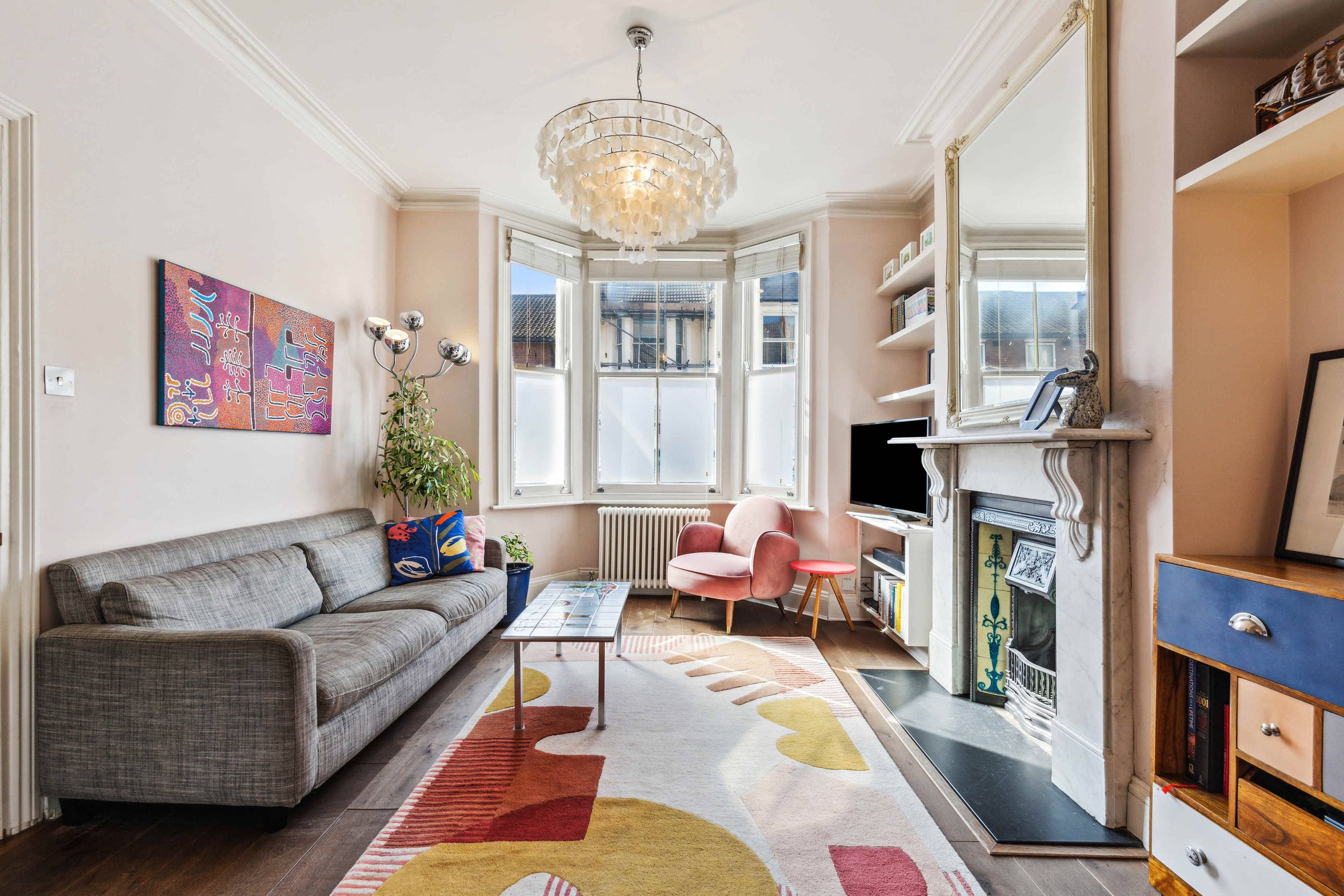 Delightful 5-bedroom terraced house with garden in family friendly Kensal Green - St Margaret's Road