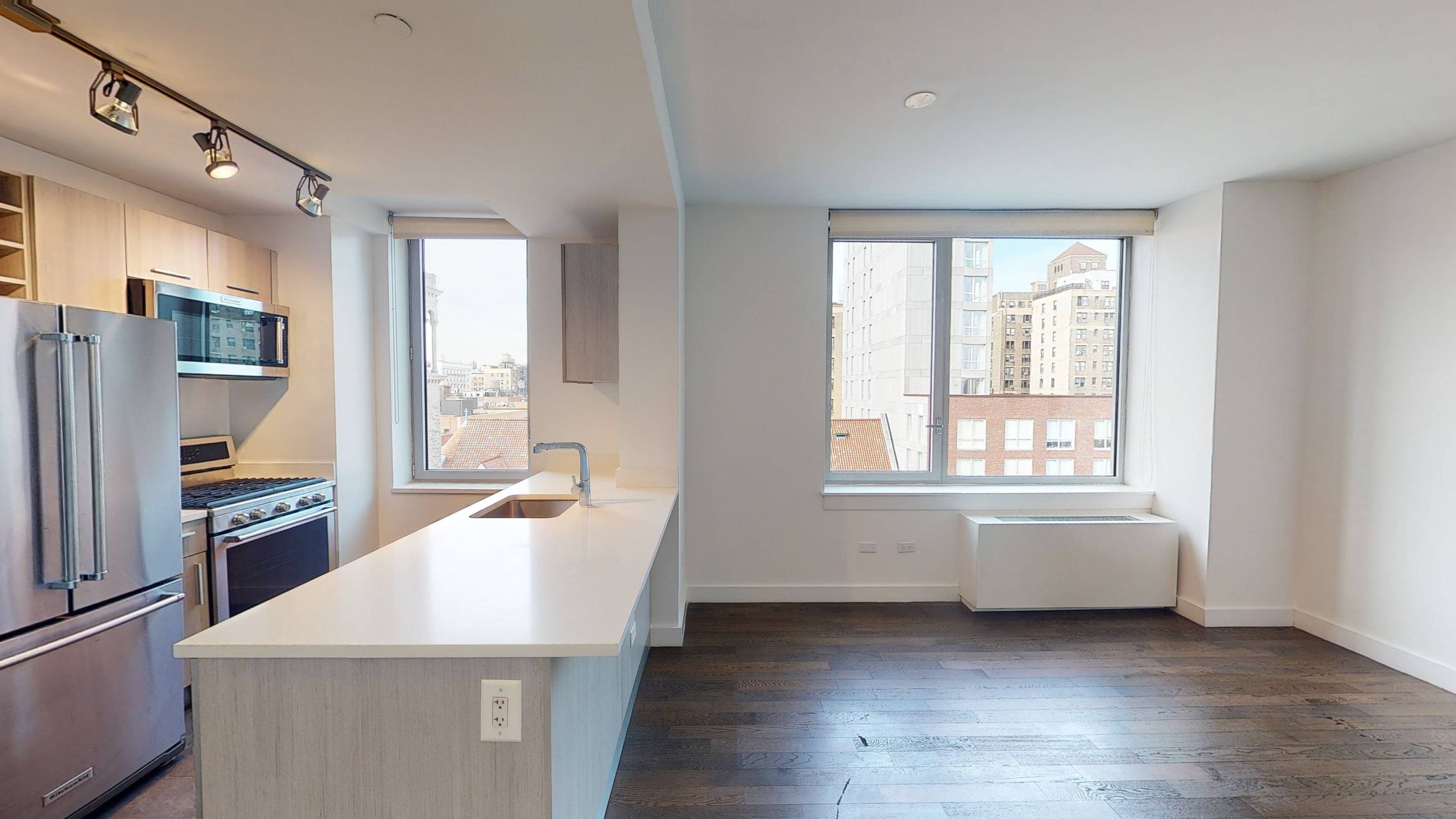 NO FEE, SPACIOUS 1 BEDROOM/1 BATHROOM IN LUXURY UPPER WEST SIDE APARTMENT