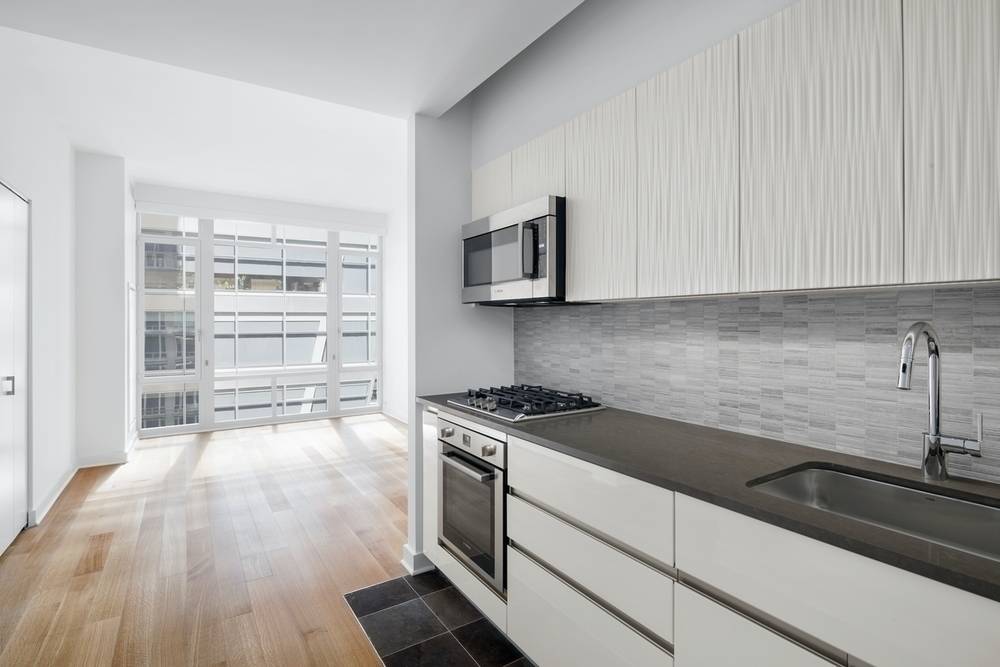 Huge 1 Bedroom in Amenity Filled Building Neighboring Bryant Park