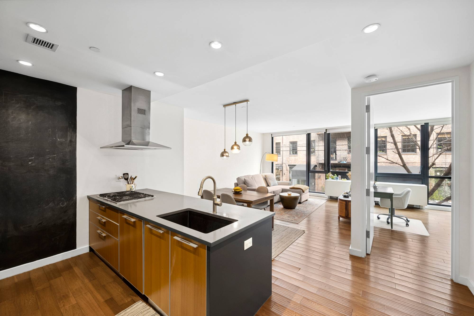 Luxury Loft-Style One Bedroom in the Heart of Williamsburg