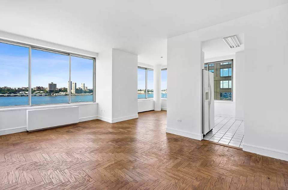 200 Riverside Blvd. Residence 7A New York, NY