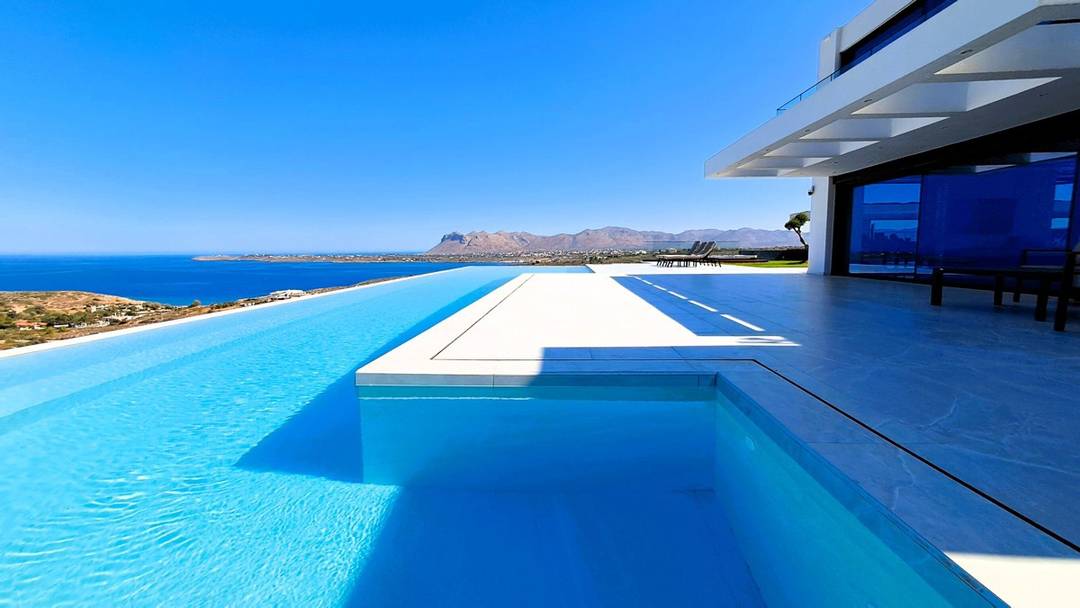 Prestigious Sea View Villa with Infinity Pool