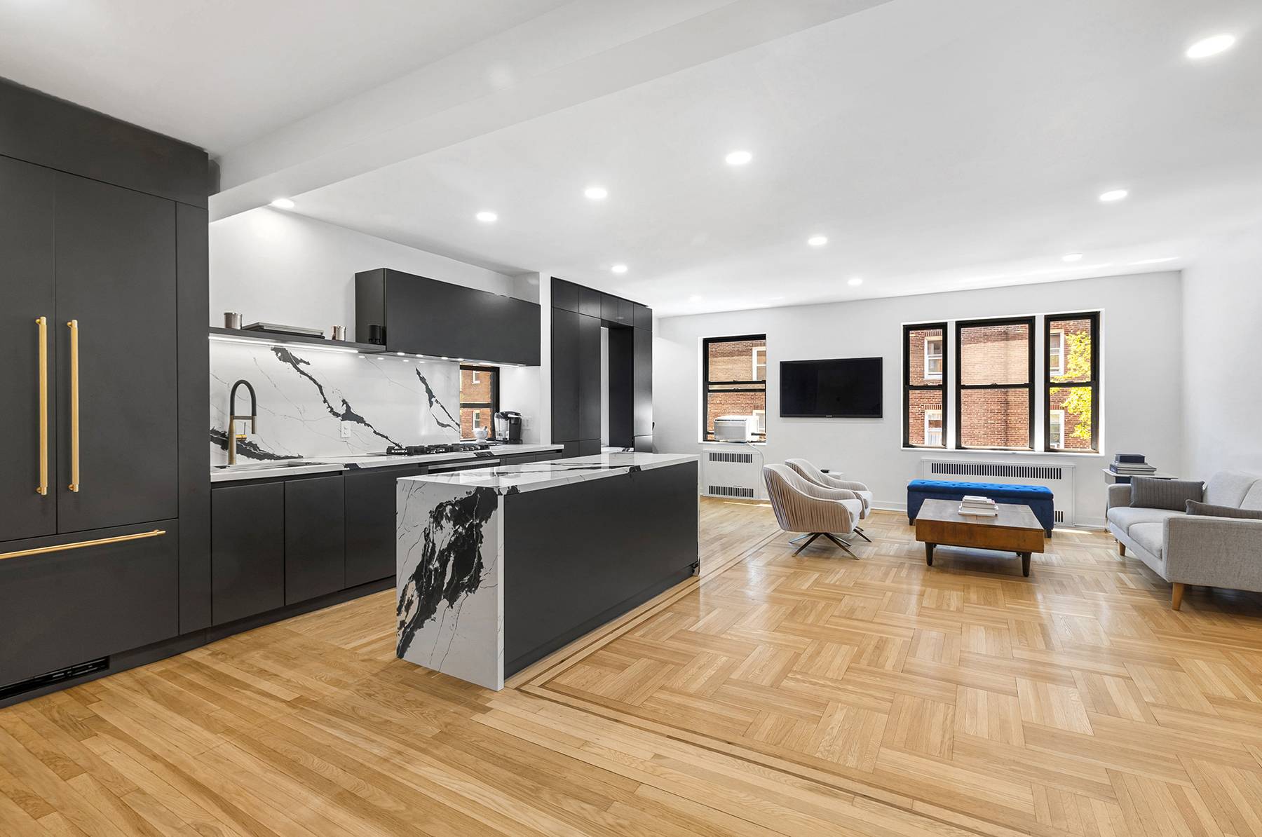 Spectacular, Effervescent, Massive Two Bedroom/Two Bathroom in the sought-after prewar Manchester Building!